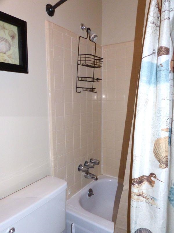 5895 Adelyn Road Pensacola, FL 32504 - Photo 21 of 24 Tub/shower combo