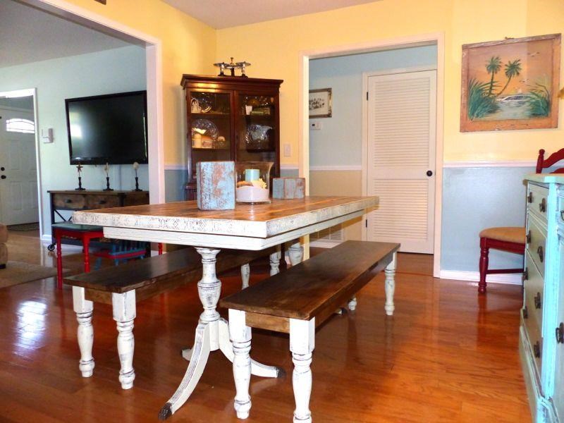5895 Adelyn Road Pensacola, FL 32504 - Photo 10 of 24 Spacious, perfect for family dinners!
