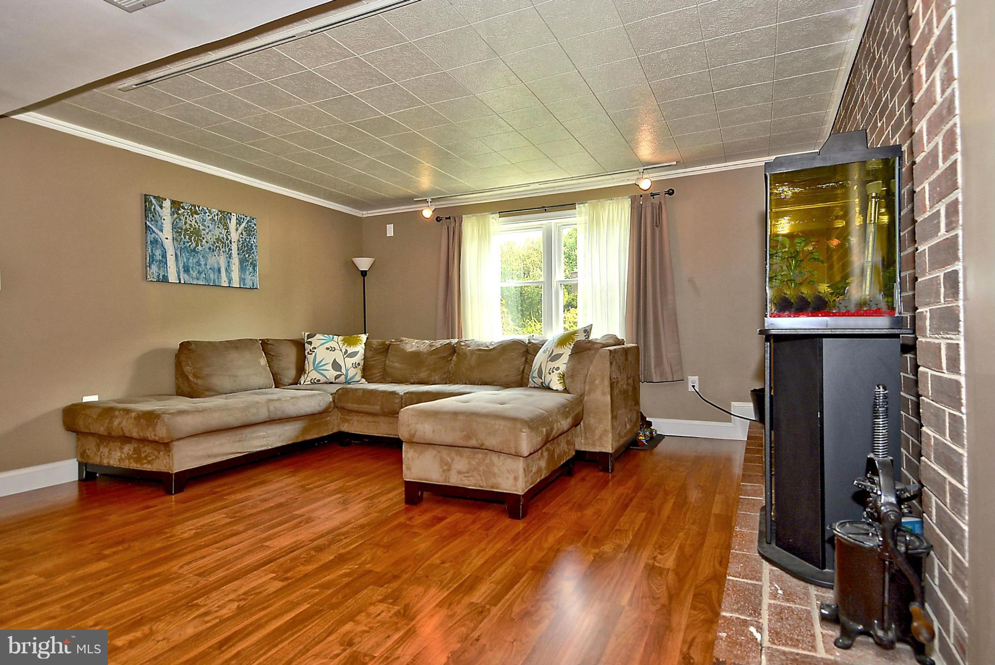 13414 Kingsman Road Woodbridge, VA 22193 - Photo 18 of 27 Family Room