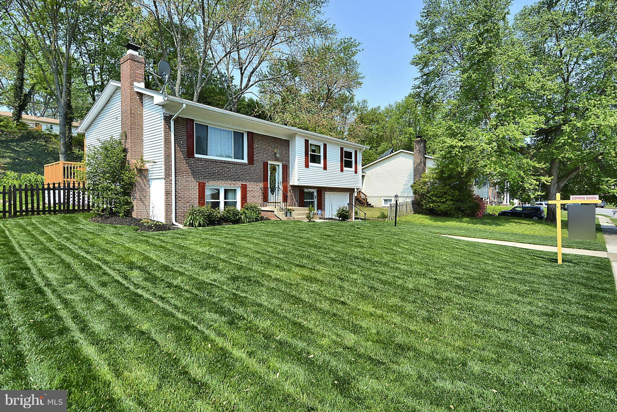 13414 Kingsman Road Woodbridge, VA 22193 - Photo 3 of 27 Exterior (Front)
