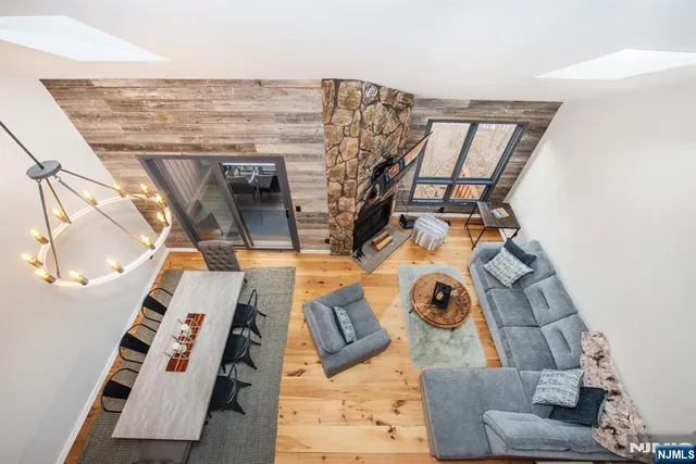 $299,000 | 5 Wimbledon Drive, Unit 2, Vernon, NJ 07462