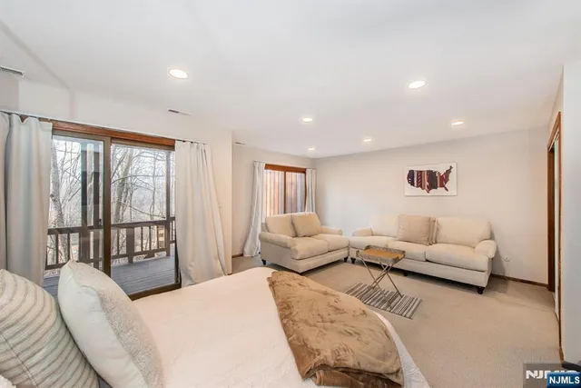 $299,000 | 5 Wimbledon Drive, Unit 2, Vernon, NJ 07462