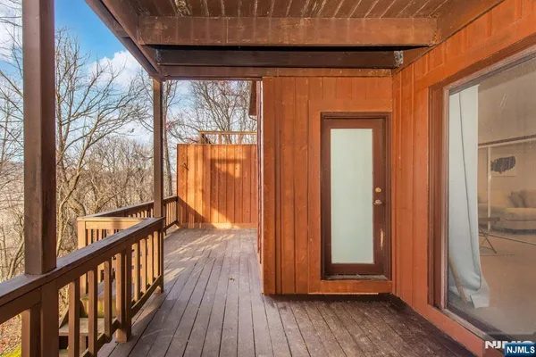 $299,000 | 5 Wimbledon Drive, Unit 2, Vernon, NJ 07462