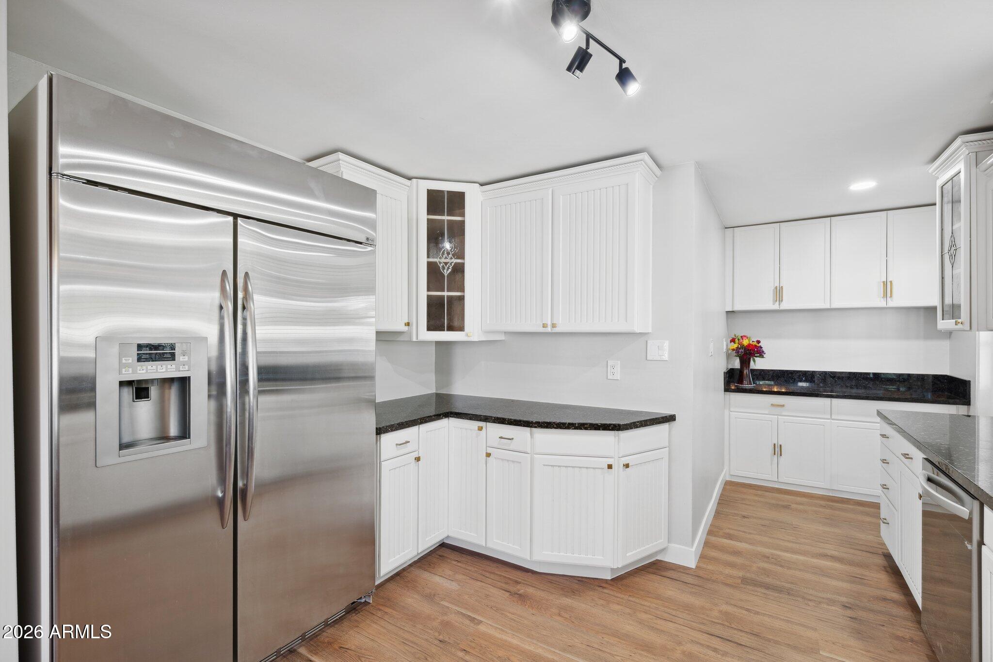 5122 North 13th Avenue Phoenix, AZ 85013 - Photo 12 of 36 13-web-or-mls-5122-n-13th-ave