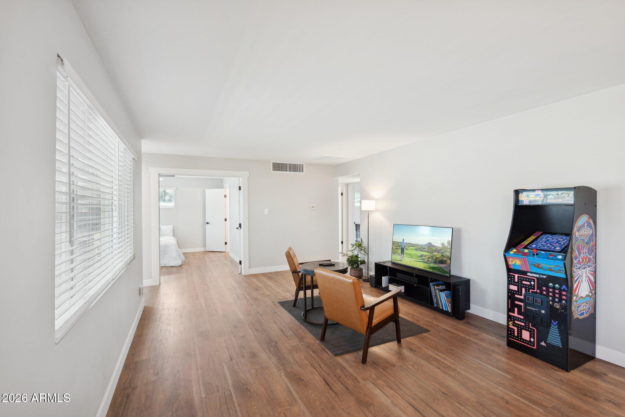 5122 North 13th Avenue Phoenix, AZ 85013 - Photo 6 of 36 7-web-or-mls-5122-n-13th-ave