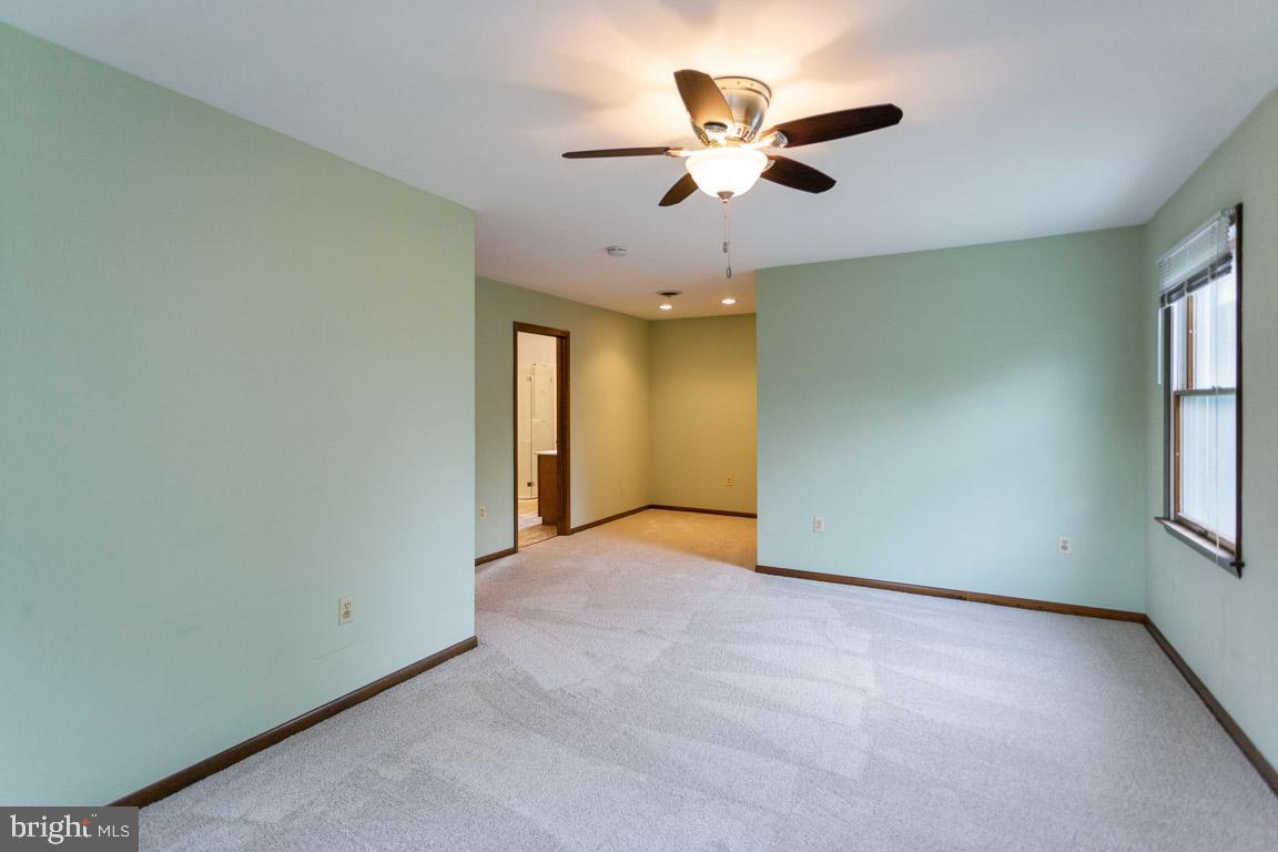 4146 Louisville Road Finksburg, MD 21048 - Photo 8 of 32 Master Bedroom w/MBA and walk-in closet
