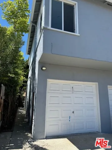 $3,495 | 11370 Venice Blvd., Los Angeles, CA 90066