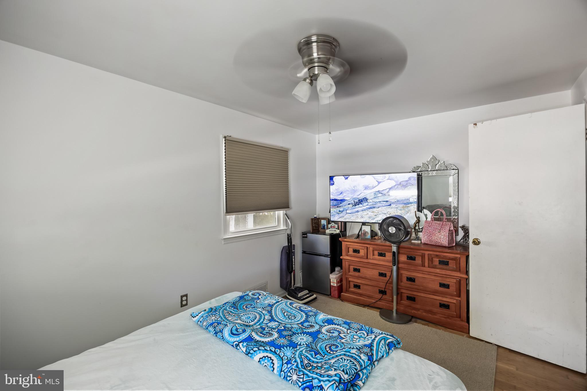 109 North Ambler Road Somers Point, NJ 08244 - Photo 8 of 22 a view of a bedroom with windows