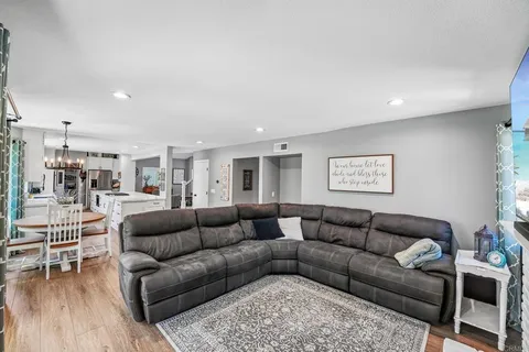 $899,000 | 1602 Tonia Court, Riverside, CA 92506