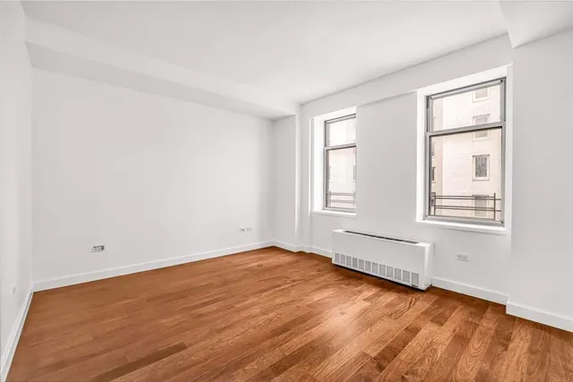 $17,500 | 100 West 58th Street, Unit 10/11D | Midtown Central
