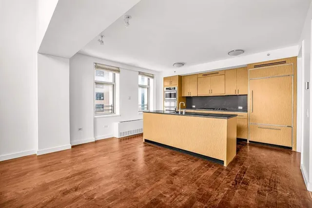$17,500 | 100 West 58th Street, Unit 10/11D | Midtown Central