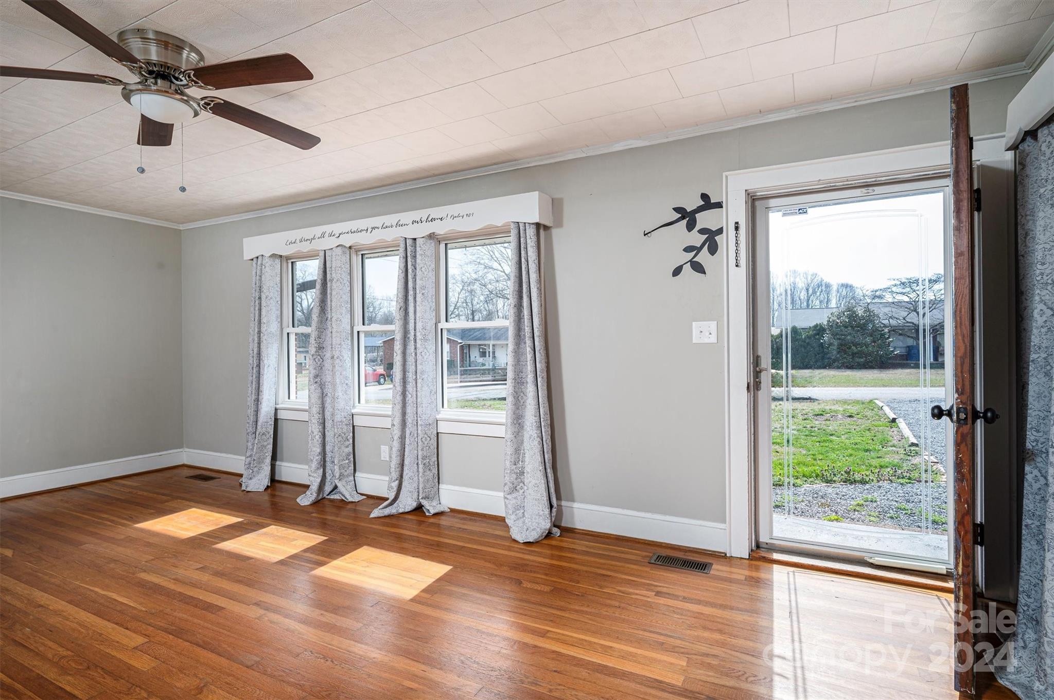 13 P J McRee Road Maiden, NC 28650 - Photo 4 of 24 Gallery Image 4