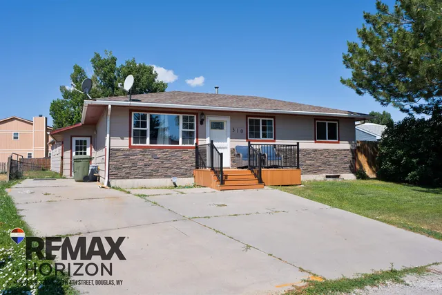 $305,000 | 310 South Windriver Drive, Douglas, WY 82633