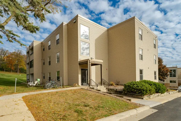 $115,000 | 607 19th Street Northwest, Unit 24, Rochester, MN 55901