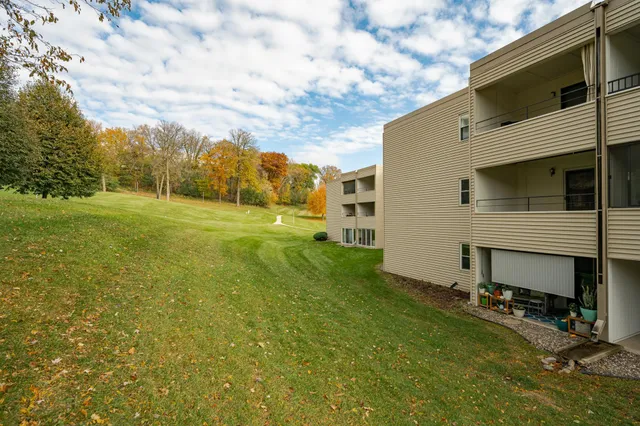 $115,000 | 607 19th Street Northwest, Unit 24, Rochester, MN 55901