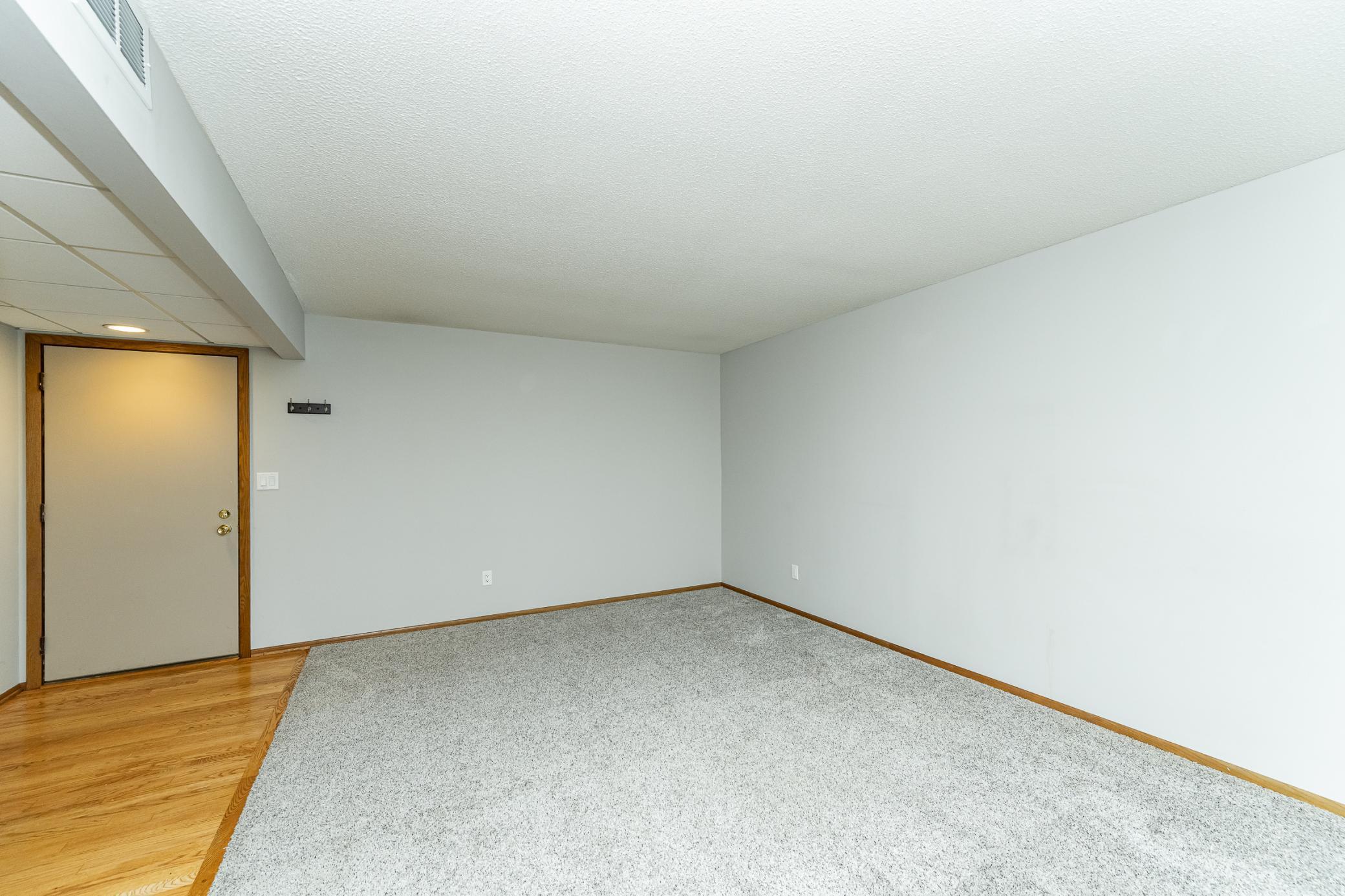 607 19th Street Northwest, Unit 24 Rochester, MN 55901 - Photo 7 of 28