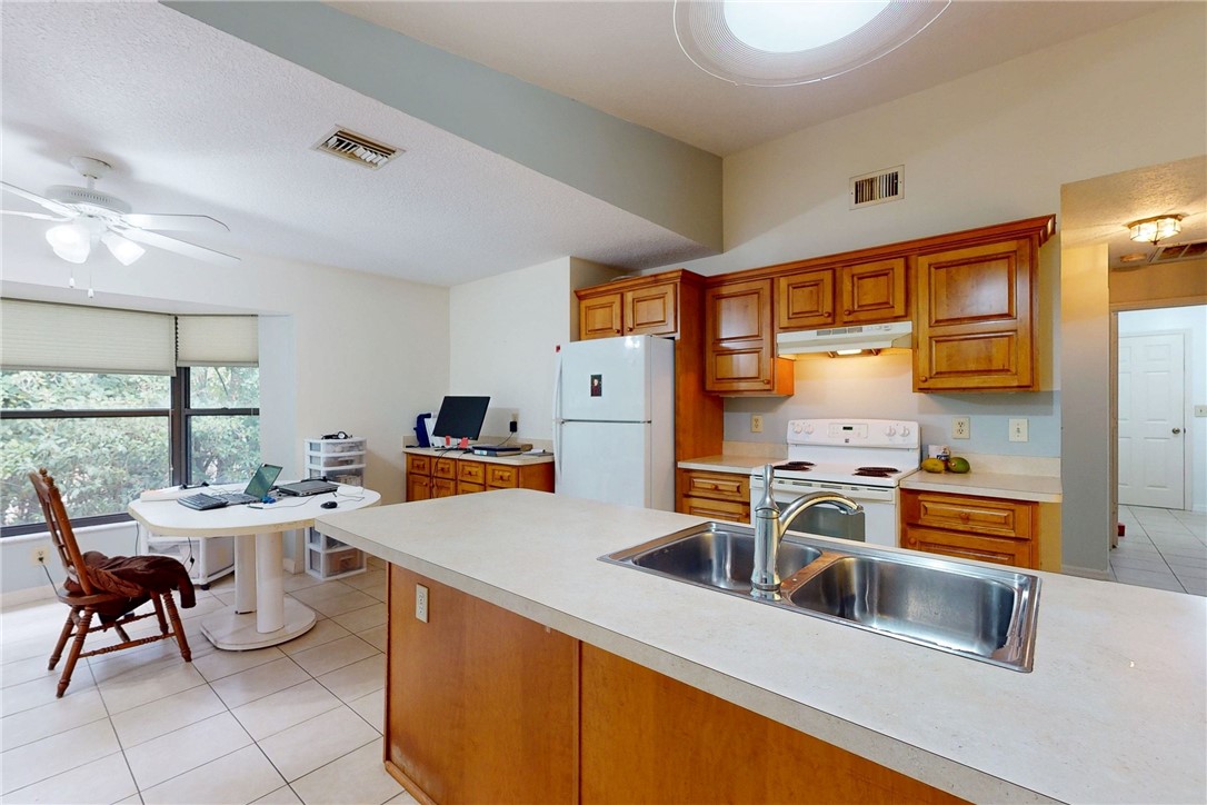 474 Thomas Street Sebastian, FL 32958 - Photo 5 of 27