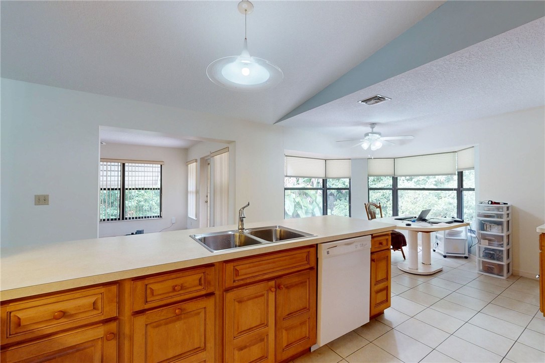 474 Thomas Street Sebastian, FL 32958 - Photo 6 of 27