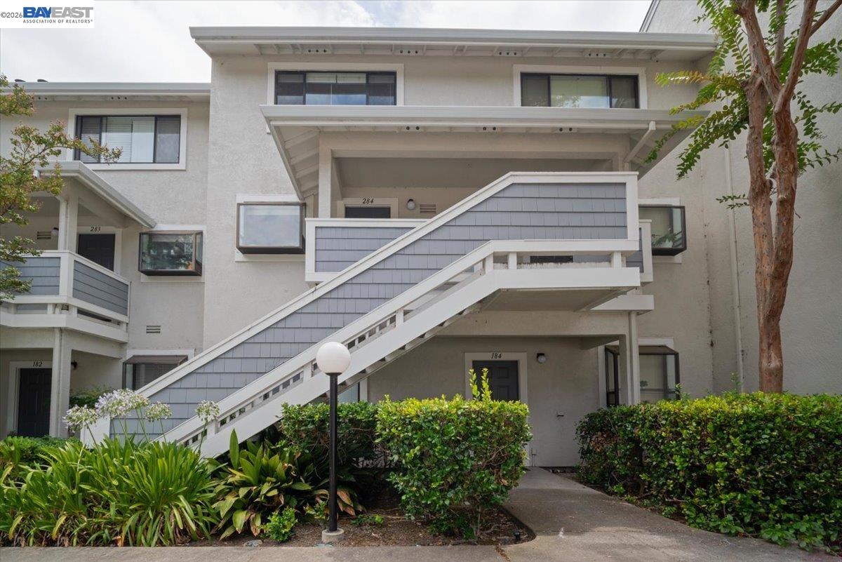 2598 Oak Road, Unit 284 Walnut Creek, CA 94597 - Photo 1 of 33 Gallery Image 1