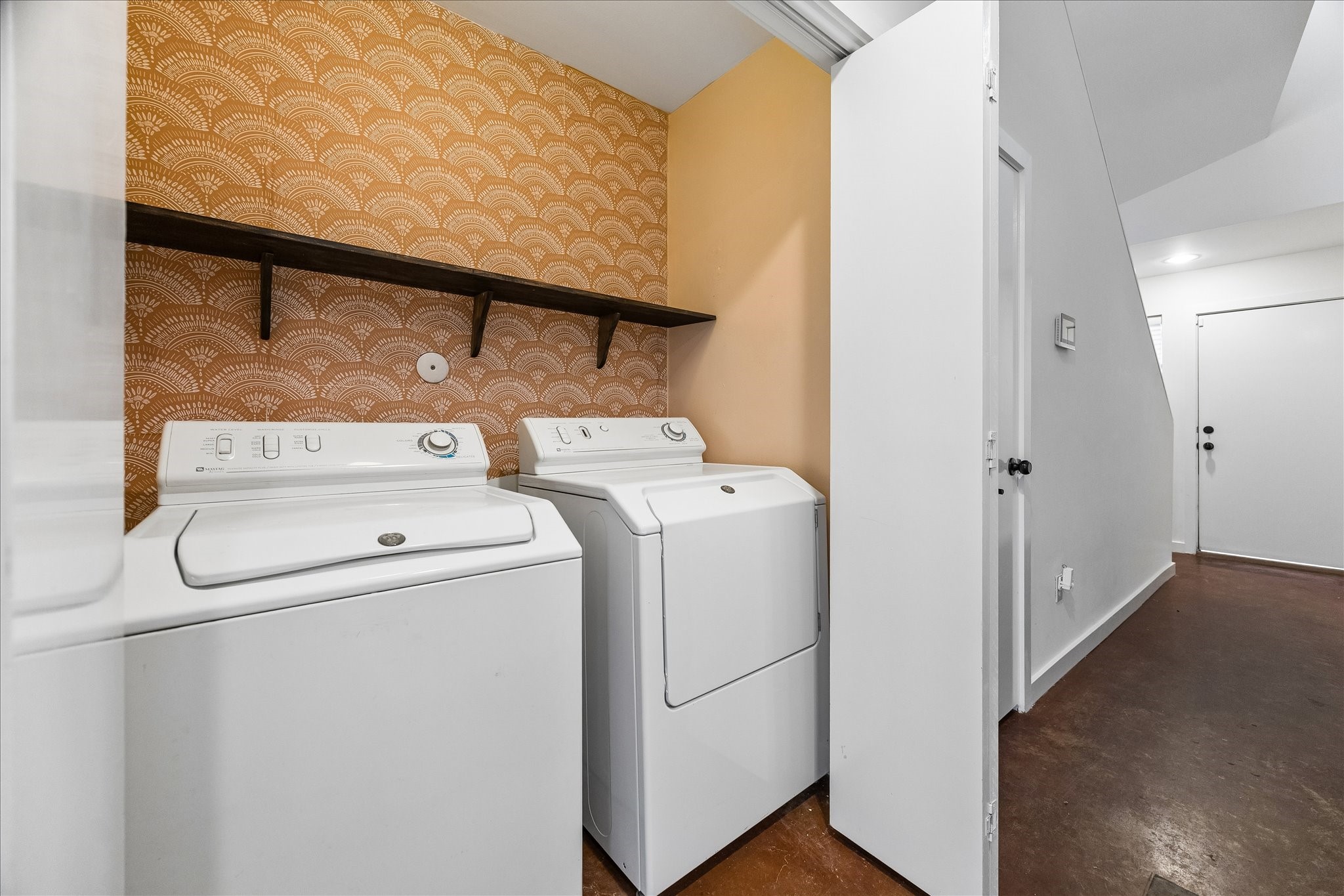 6130 Grand Boulevard Houston, TX 77021 - Photo 37 of 42 Laundry