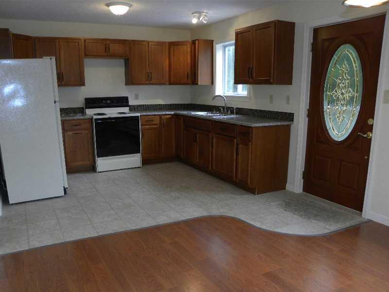 95 East School House Crossing Road Topsham, ME 04086 - Photo 2 of 30 Kitchen.