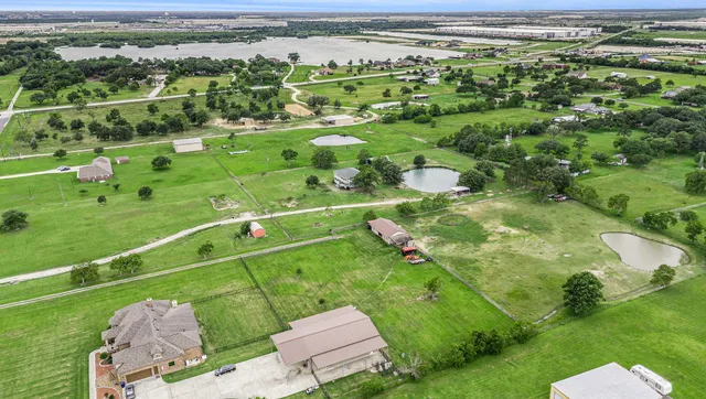 $650,000 | 4201 Lawrence Road, Baytown, TX 77523