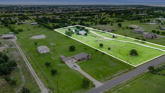 $650,000 | 4201 Lawrence Road, Baytown, TX 77523