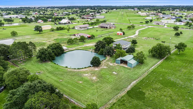 $650,000 | 4201 Lawrence Road, Baytown, TX 77523
