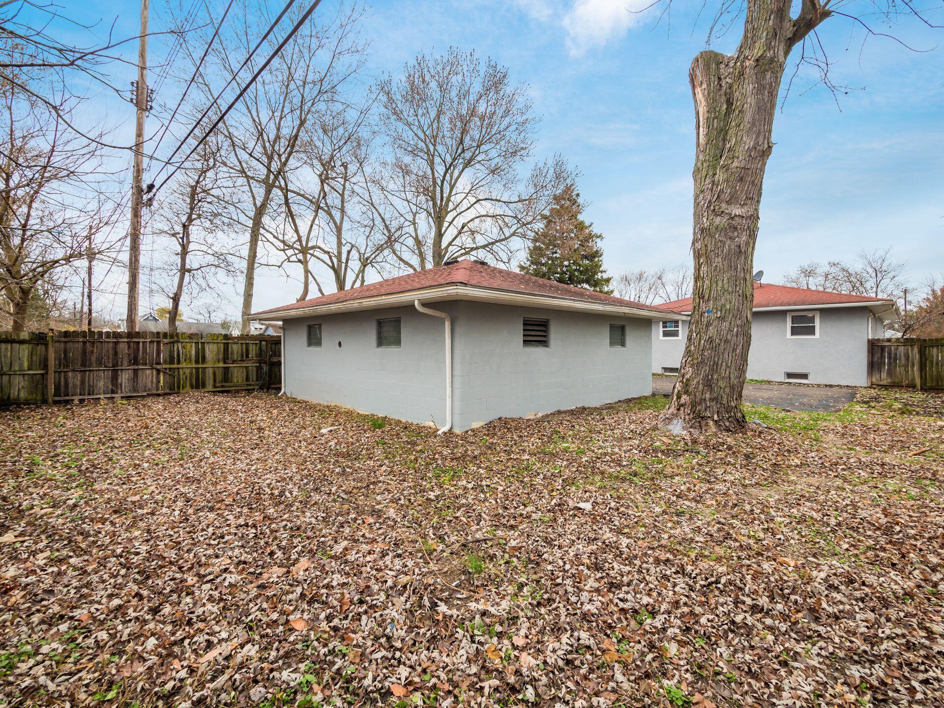 2071 Sale Road Columbus, OH 43224 - Photo 22 of 23 044_456348e25_N 2071 Sale 089