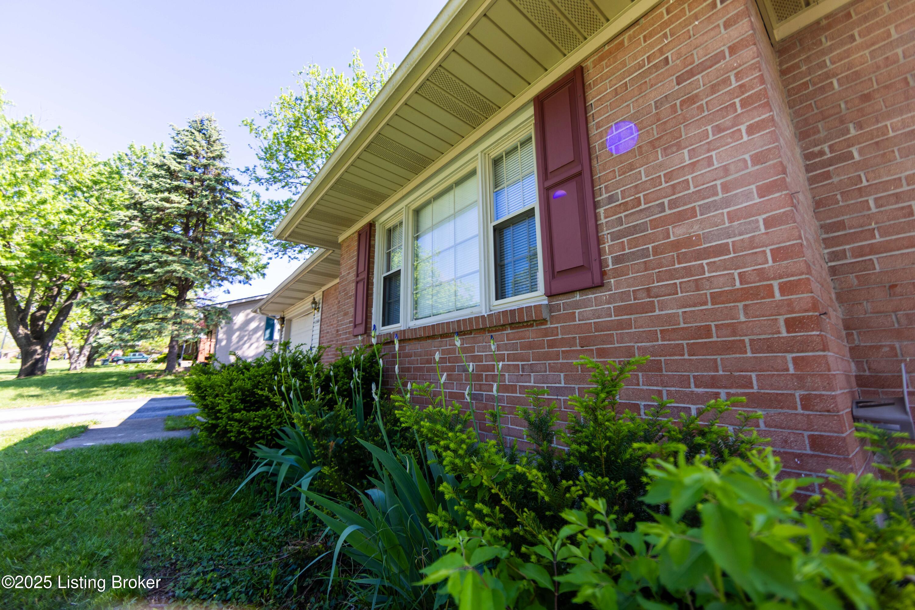 1288 Cherbourg Road Lexington, KY 40504 - Photo 13 of 72 IMGL0229