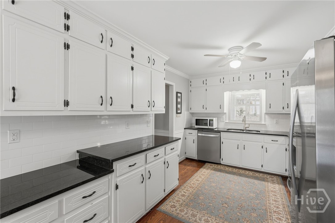 1066 Oak Road Southwest Lilburn, GA 30047 - Photo 15 of 49