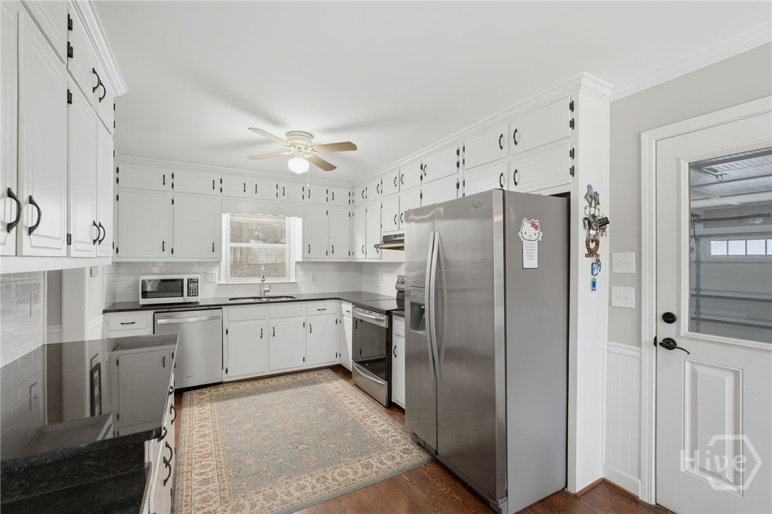 1066 Oak Road Southwest Lilburn, GA 30047 - Photo 16 of 49