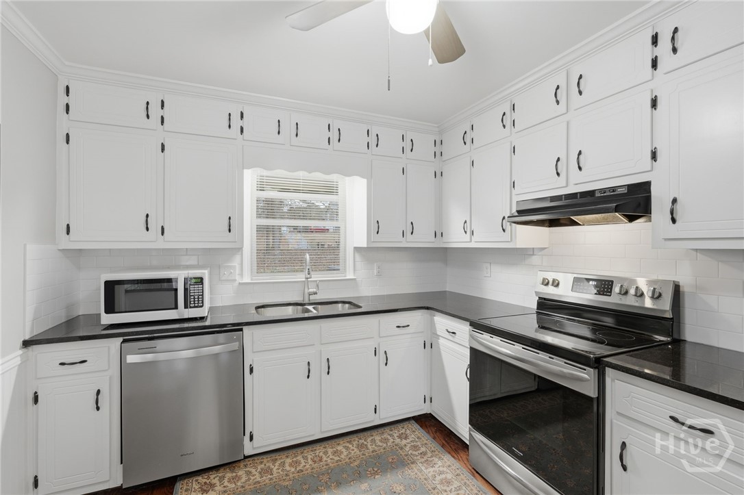 1066 Oak Road Southwest Lilburn, GA 30047 - Photo 19 of 49