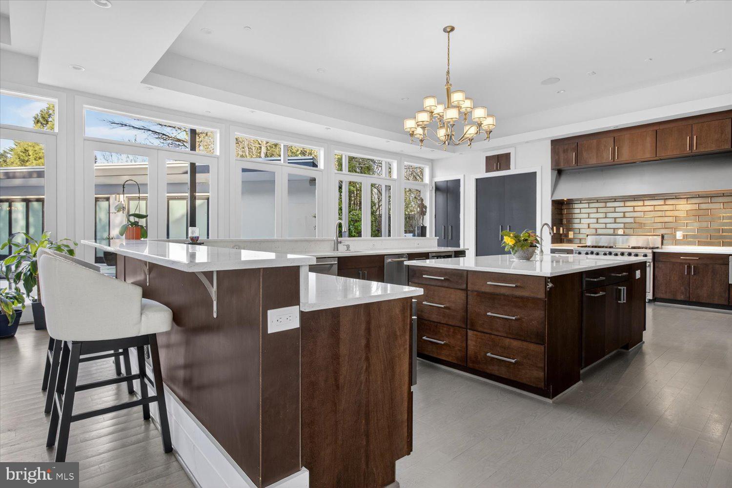 3017 Gates Road Northwest Washington, DC 20008 - Photo 17 of 95