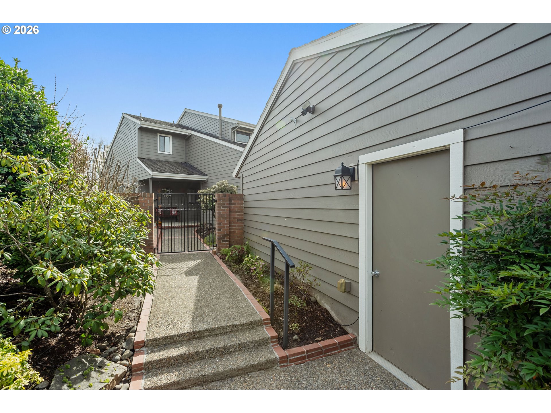 32540 Southwest Lake Point Court Wilsonville, OR 97070 - Photo 4 of 48