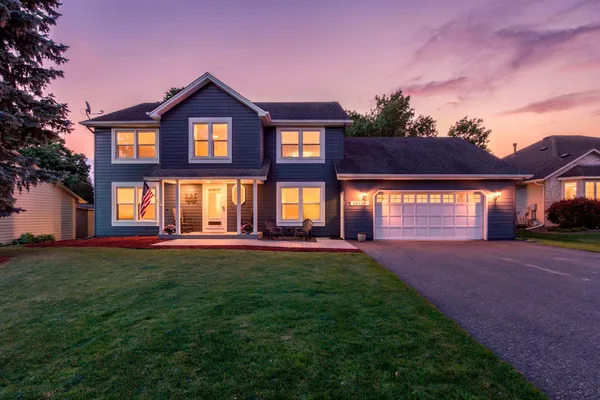 $585,000 | 13959 95th Avenue North, Maple Grove, MN 55369