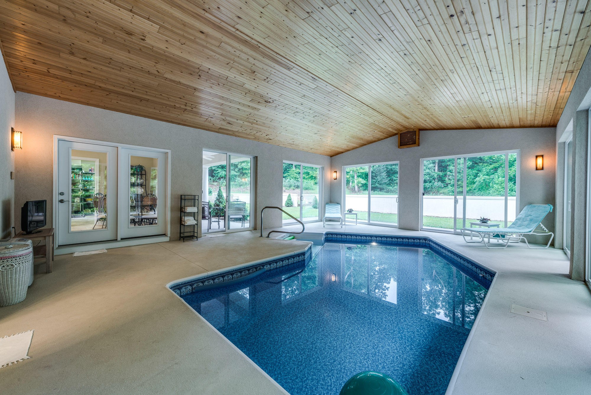 1216 Meridian Road Crossville, TN 38555 - Photo 32 of 40 Gallery Image 32