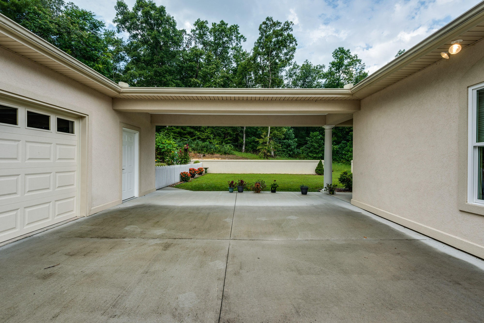 1216 Meridian Road Crossville, TN 38555 - Photo 6 of 40 Gallery Image 6