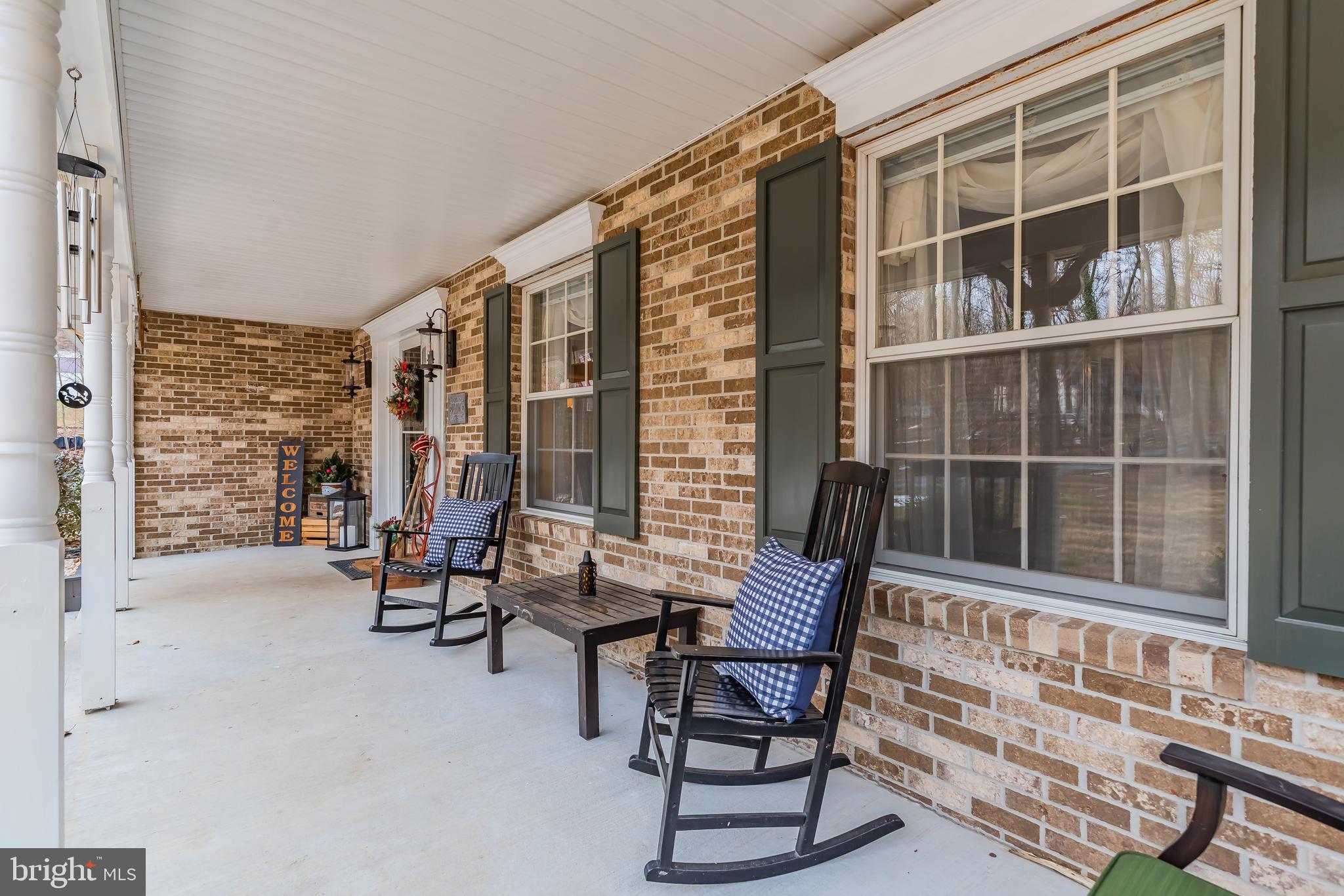 650 Shannon Road Boiling Springs, PA 17007 - Photo 4 of 29 Front porch