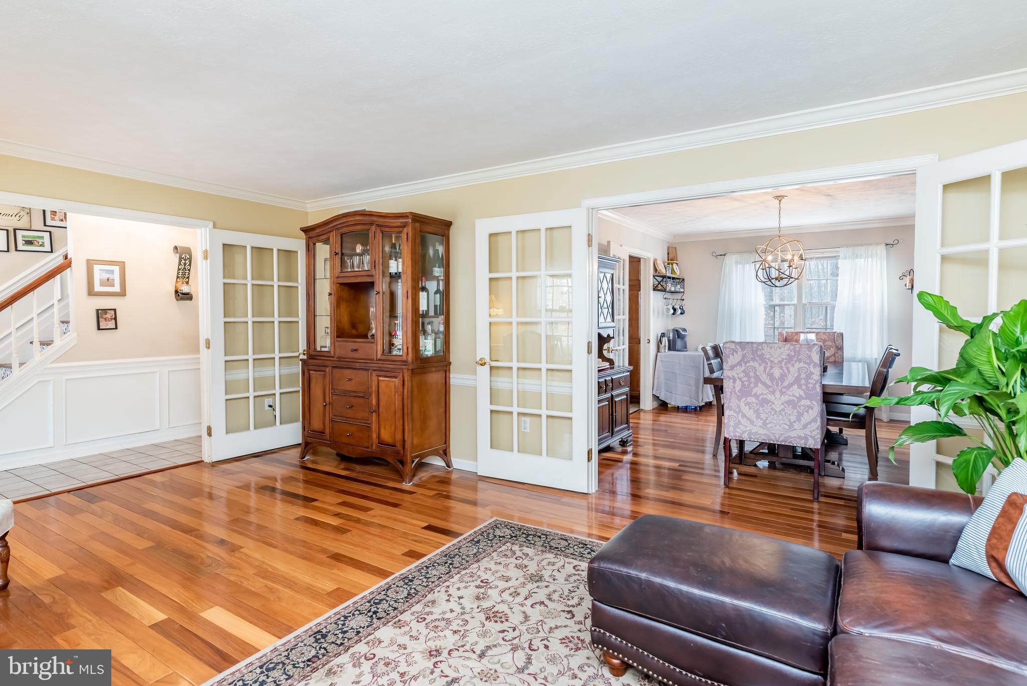 650 Shannon Road Boiling Springs, PA 17007 - Photo 8 of 29 Living Room