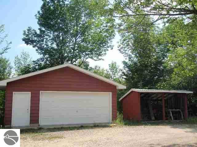 4714 Town Line Road Williamsburg, MI 49690 - Photo 4 of 15 1706422-3.JPG