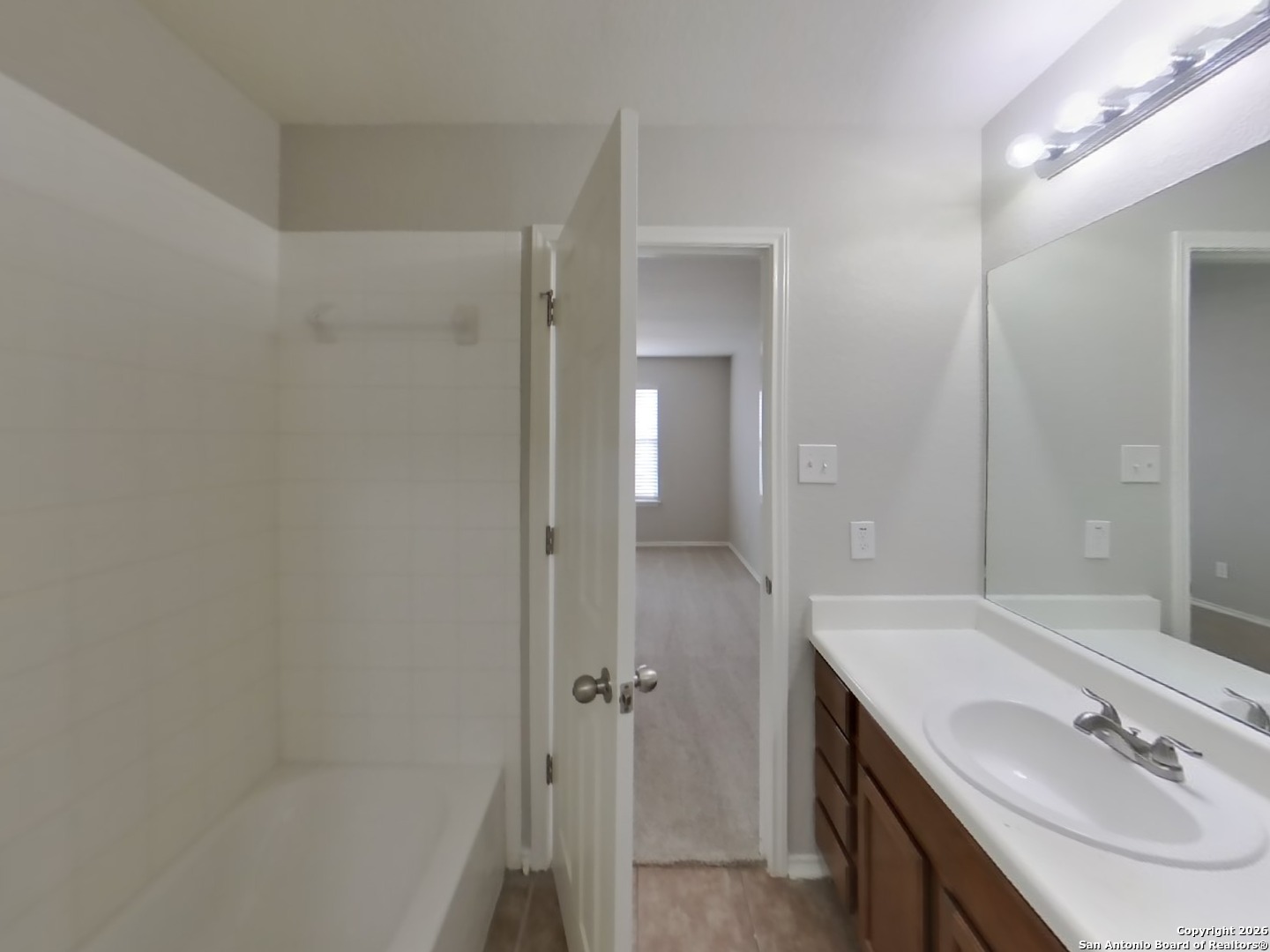 2319 Camberly Converse, TX 78109 - Photo 8 of 16