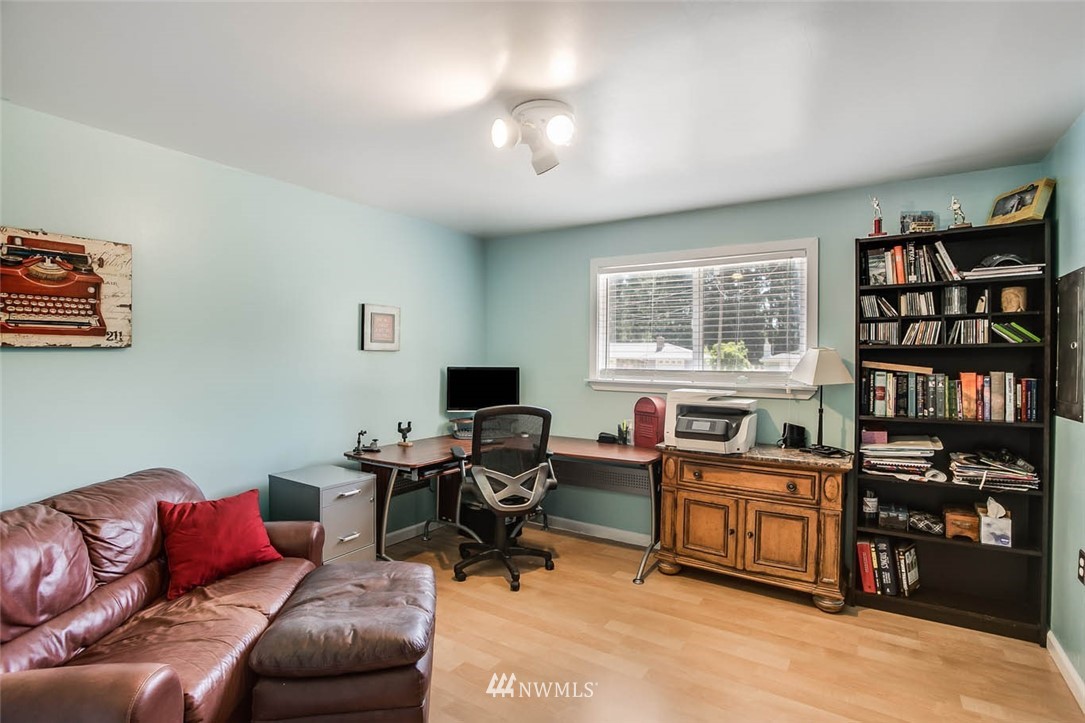 15426 Southeast 144th Place Renton, WA 98059 - Photo 19 of 24 Gallery Image 19