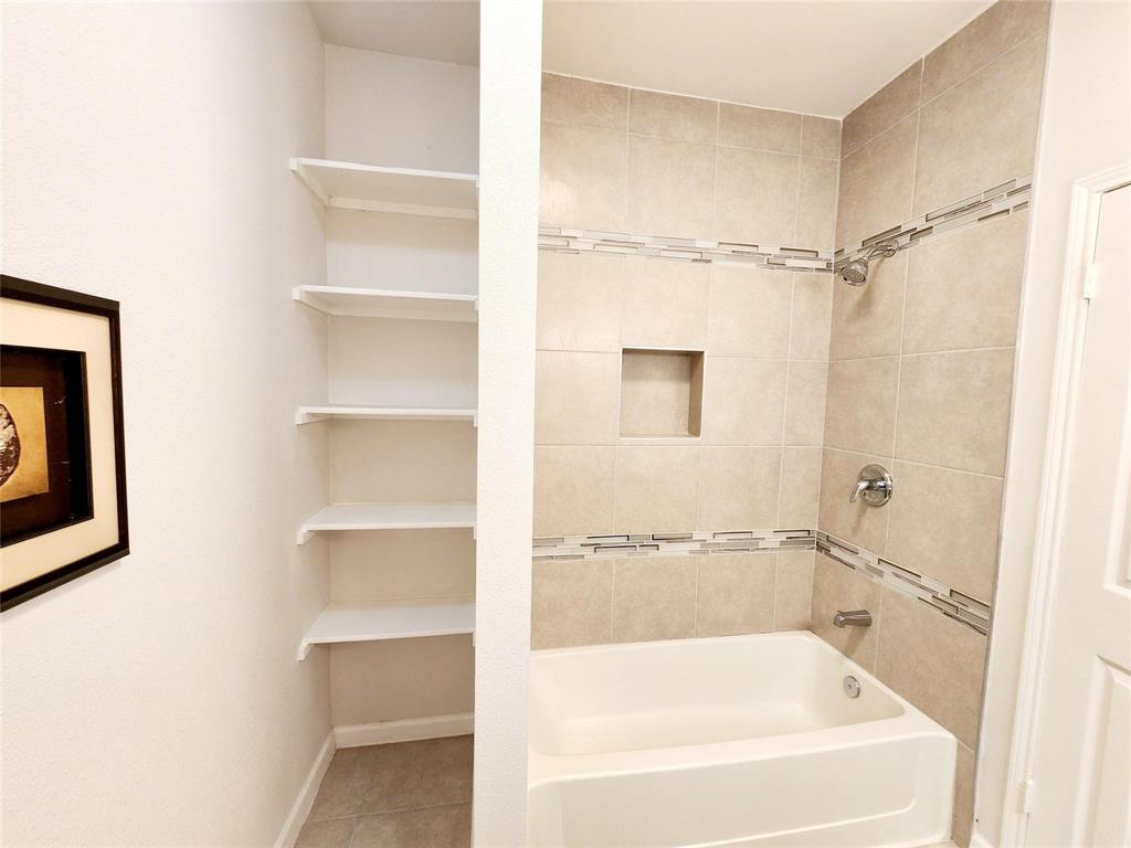 2000 May Street Fort Worth, TX 76110 - Photo 15 of 35