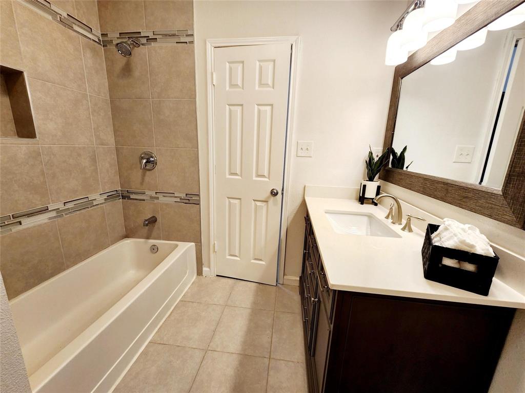 2000 May Street Fort Worth, TX 76110 - Photo 17 of 35