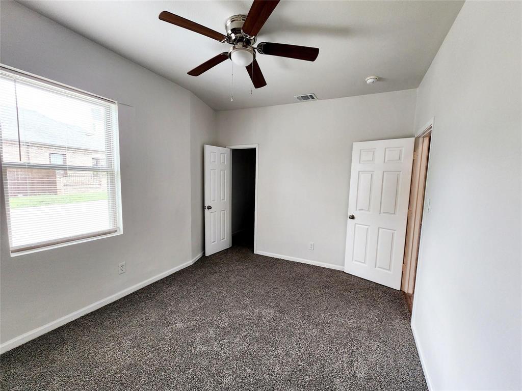 2000 May Street Fort Worth, TX 76110 - Photo 26 of 35