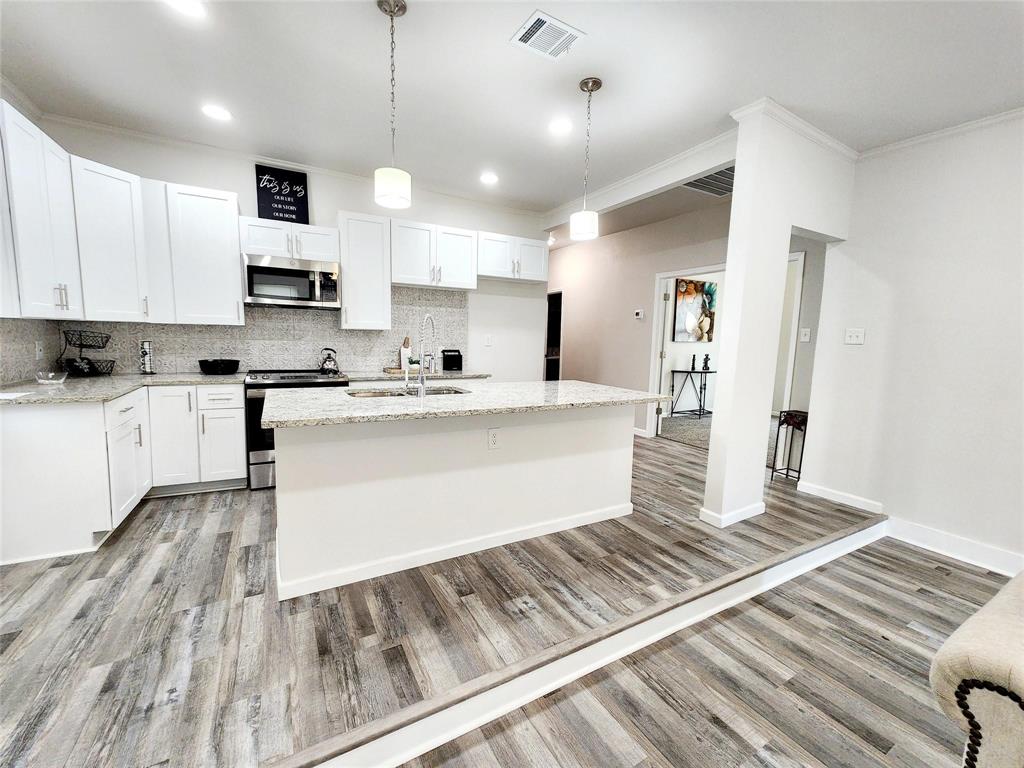 2000 May Street Fort Worth, TX 76110 - Photo 5 of 35