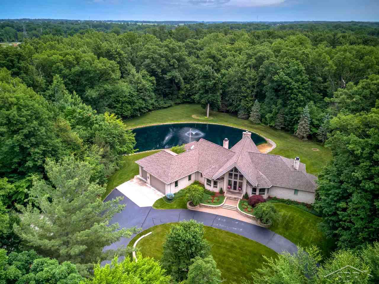 5230 North Thomas Road Freeland, MI 48623 - Photo 2 of 34