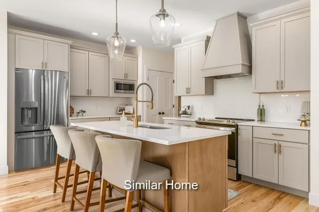 $970,000 | 23 Cascade Circle, Unit 22, Kennebunk, ME 04043