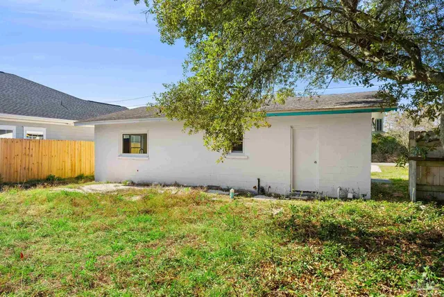 $280,000 | 610 Lake Powell Drive, Panama City Beach, FL 32413